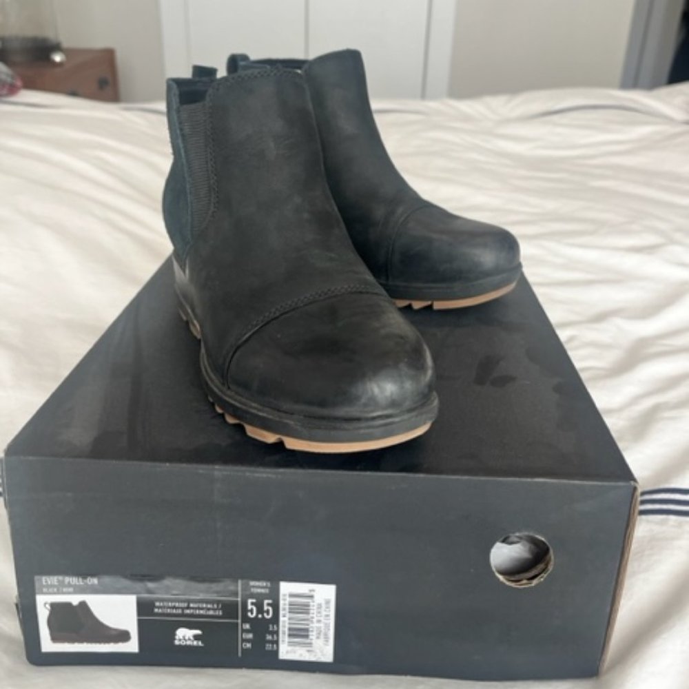 SOREL Evie Bootie Size US W 5.5/EURO 36.5 BLACK